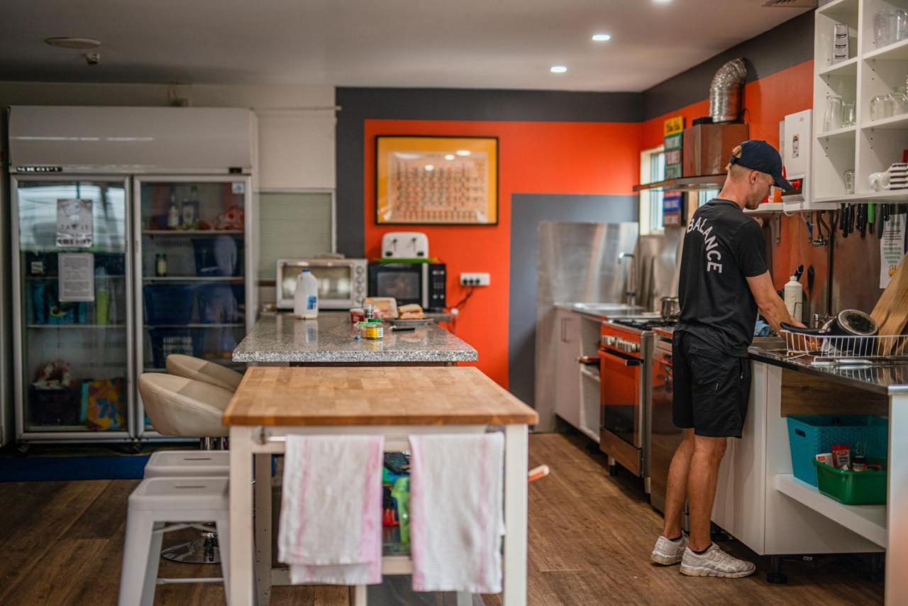 Backpackers Newcastle Hostel Εξωτερικό φωτογραφία